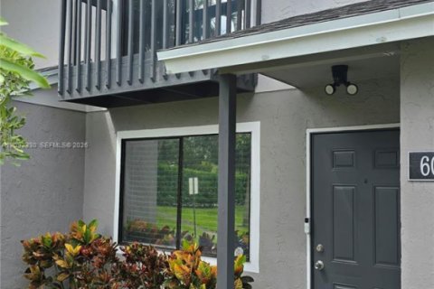 Touwnhouse à vendre à Greenacres, Floride: 3 chambres, 117.06 m2 № 2384645 - photo 3