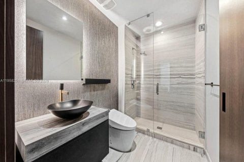 Купить кондоминиум в Форт-Лодердейл, Флорида 4 спальни, 417.87м2, № 2090596 - фото 29