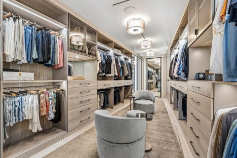 Купить кондоминиум в Форт-Лодердейл, Флорида 4 спальни, 417.87м2, № 2090596 - фото 27