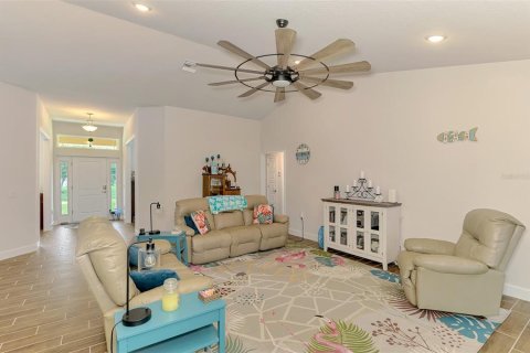 House in North Port, Florida 4 bedrooms, 198.63 sq.m. № 2229757 - photo 16