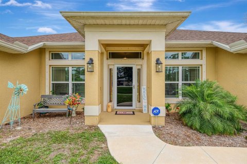 House in North Port, Florida 4 bedrooms, 198.63 sq.m. № 2229757 - photo 6