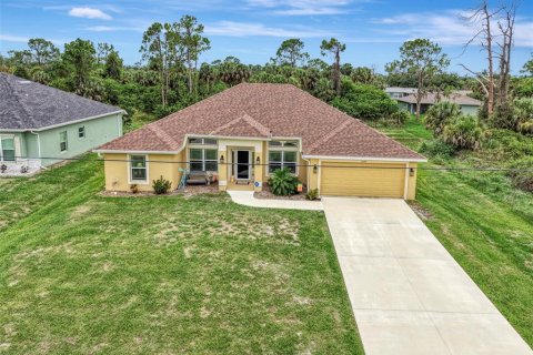 House in North Port, Florida 4 bedrooms, 198.63 sq.m. № 2229757