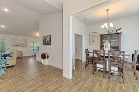 House in North Port, Florida 4 bedrooms, 198.63 sq.m. № 2229757 - photo 9