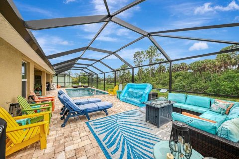 House in North Port, Florida 4 bedrooms, 198.63 sq.m. № 2229757 - photo 3