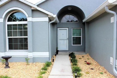 House in Wesley Chapel, Florida 3 bedrooms, 149.85 sq.m. № 2319093