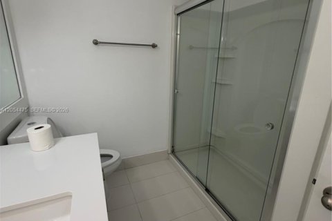 Villa ou maison à louer à Miami, Floride: 4 chambres, 246.1 m2 № 2180521 - photo 26
