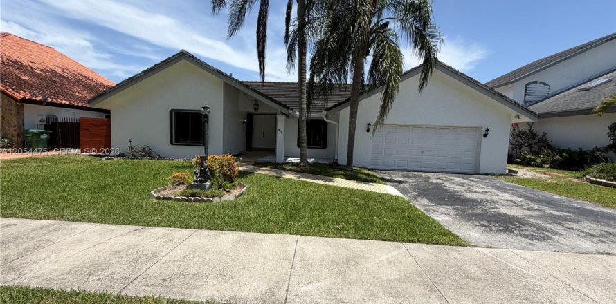 Villa ou maison à Miami, Floride 4 chambres, 246.1 m2 № 2180521
