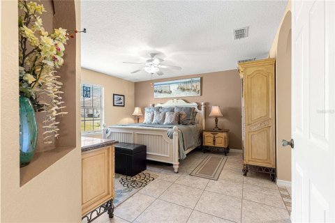 House in Summerfield, Florida 3 bedrooms, 163.88 sq.m. № 1598216 - photo 19