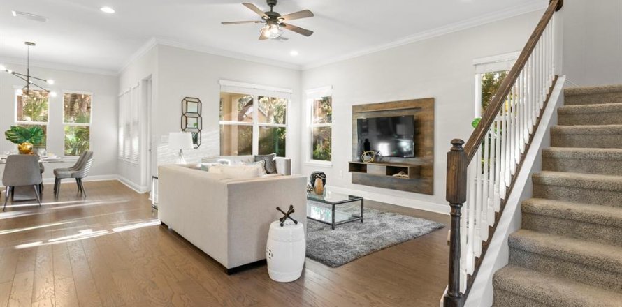 Villa ou maison à Fish Hawk, Floride 4 chambres, 216.93 m2 № 1584604