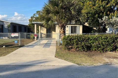 House in Fort Lauderdale, Florida 3 bedrooms, 97.55 sq.m. № 1992999 - photo 3