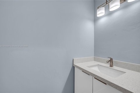 Adosado en alquiler en Plantation, Florida, 4 dormitorios, 187.66 m2 № 1974307 - foto 16