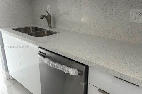 Adosado en alquiler en Plantation, Florida, 4 dormitorios, 187.66 m2 № 1974307 - foto 13