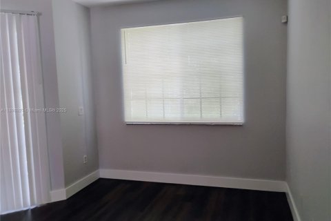 Adosado en alquiler en Riviera Beach, Florida, 4 dormitorios, 149.67 m2 № 1951358 - foto 18