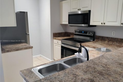 Adosado en alquiler en Riviera Beach, Florida, 4 dormitorios, 149.67 m2 № 1951358 - foto 10