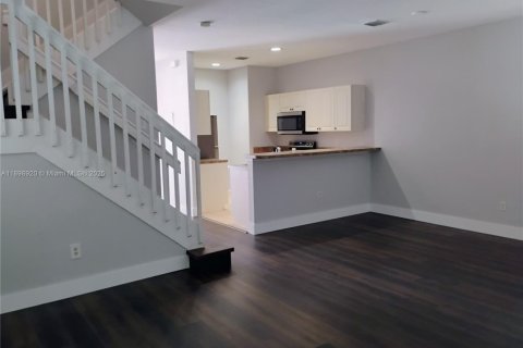 Adosado en alquiler en Riviera Beach, Florida, 4 dormitorios, 149.67 m2 № 1951358 - foto 16