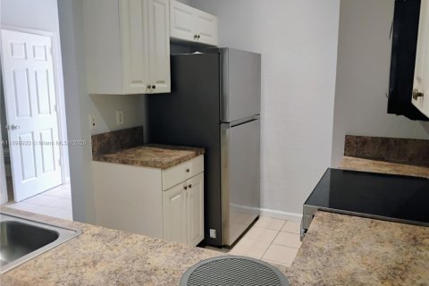 Adosado en alquiler en Riviera Beach, Florida, 4 dormitorios, 149.67 m2 № 1951358 - foto 11