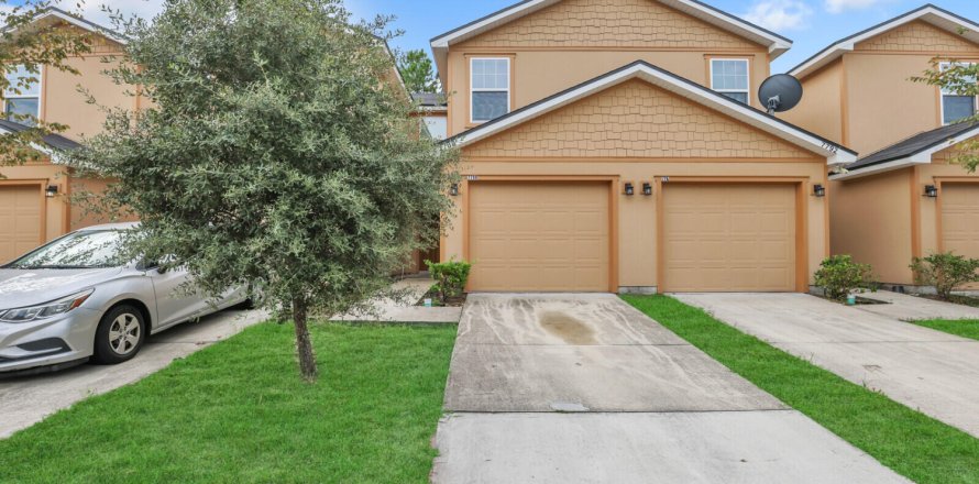 House in Jacksonville, Florida 3 bedrooms, 124.86 sq.m. № 773664