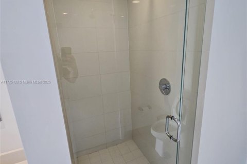 Copropriété à louer à Miami, Floride: 1 chambre, 78.32 m2 № 2056780 - photo 22