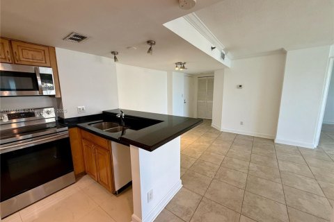 Copropriété à louer à Miami, Floride: 2 chambres, 91.51 m2 № 1932968 - photo 5