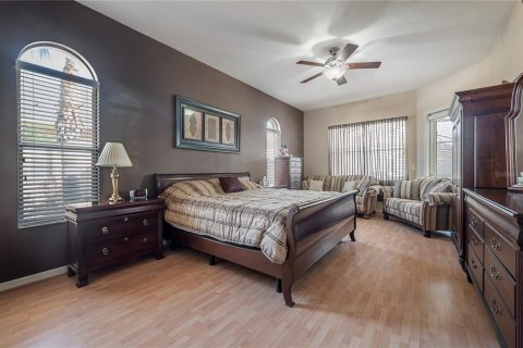 Villa ou maison à louer à Tampa, Floride: 5 chambres, 316.52 m2 № 2437218 - photo 16