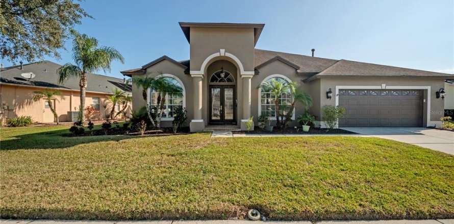 Villa ou maison à Tampa, Floride 5 chambres, 316.52 m2 № 2437218