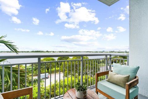 Copropriété à vendre à West Palm Beach, Floride: 1 chambre, 78.6 m2 № 2376030 - photo 23