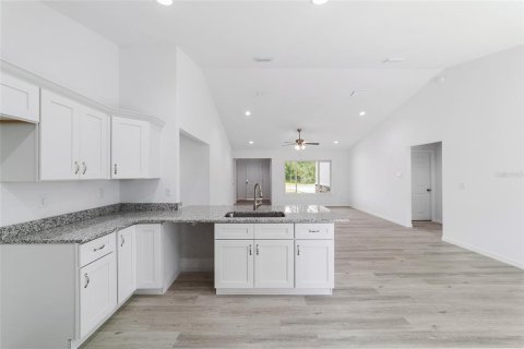 Casa en venta en Silver Springs Shores, Florida, 4 dormitorios, 159.33 m2 № 2097428 - foto 27