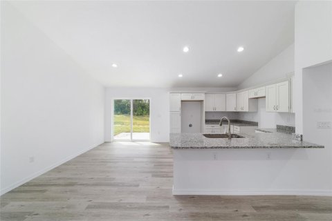 Casa en venta en Silver Springs Shores, Florida, 4 dormitorios, 159.33 m2 № 2097428 - foto 21