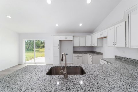 Casa en venta en Silver Springs Shores, Florida, 4 dormitorios, 159.33 m2 № 2097428 - foto 26
