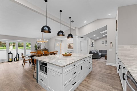 Casa en venta en Apopka, Florida, 4 dormitorios, 269.42 m2 № 2422758 - foto 15