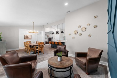 Casa en venta en Apopka, Florida, 4 dormitorios, 269.42 m2 № 2422758 - foto 12