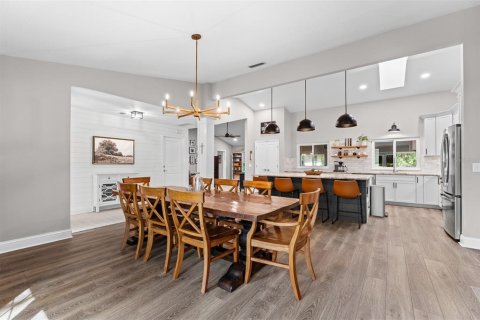 Casa en venta en Apopka, Florida, 4 dormitorios, 269.42 m2 № 2422758 - foto 10