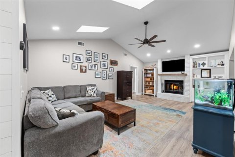 Casa en venta en Apopka, Florida, 4 dormitorios, 269.42 m2 № 2422758 - foto 17