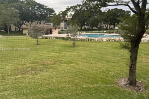 Copropriété à vendre à Pembroke Pines, Floride: 1 chambre, 63.64 m2 № 2011351 - photo 25