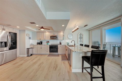 Condominio en venta en Redington Shores, Florida, 2 dormitorios, 134.71 m2 № 1815594 - foto 19