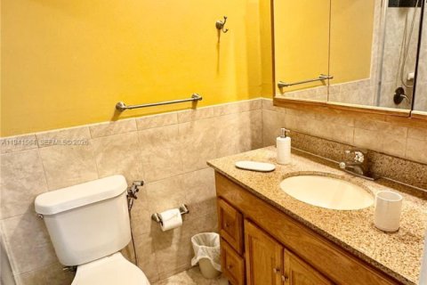 Condo in Sunny Isles Beach, Florida, 1 bedroom  № 1998890 - photo 13