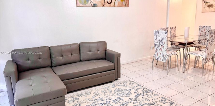 Condo in Sunny Isles Beach, Florida, 1 bedroom  № 1998890