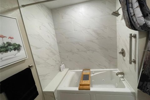 Condominio en venta en Belleair Bluffs, Florida, 2 dormitorios, 146.79 m2 № 1856531 - foto 30