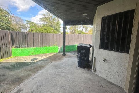 Condominio en venta en Miami, Florida, 2 dormitorios, 87.33 m2 № 2031931 - foto 13