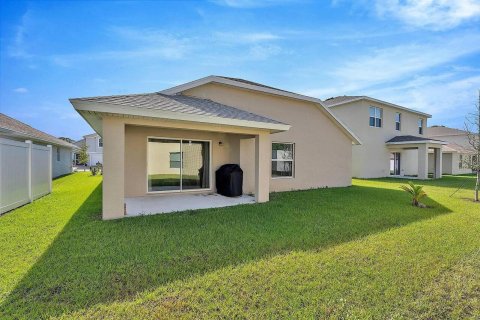 Villa ou maison à vendre à St. Lucie, Floride: 4 chambres, 164.81 m2 № 2414680 - photo 10