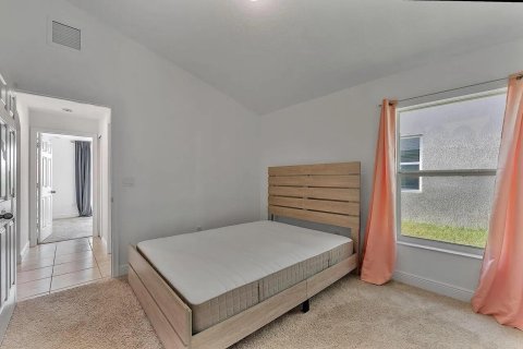 Villa ou maison à vendre à St. Lucie, Floride: 4 chambres, 164.81 m2 № 2414680 - photo 20