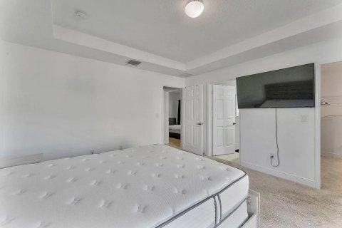 Villa ou maison à vendre à St. Lucie, Floride: 4 chambres, 164.81 m2 № 2414680 - photo 26