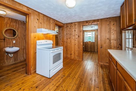 House in Weeki Wachee, Florida 2 bedrooms, 85.47 sq.m. № 1661973 - photo 17