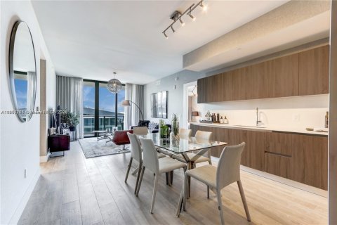 Condo in Aventura, Florida, 2 bedrooms  № 1880144 - photo 3