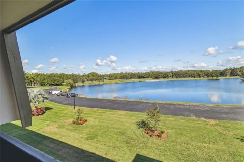 Condominio en venta en Palm Harbor, Florida, 1 dormitorio, 76.64 m2 № 811525 - foto 5