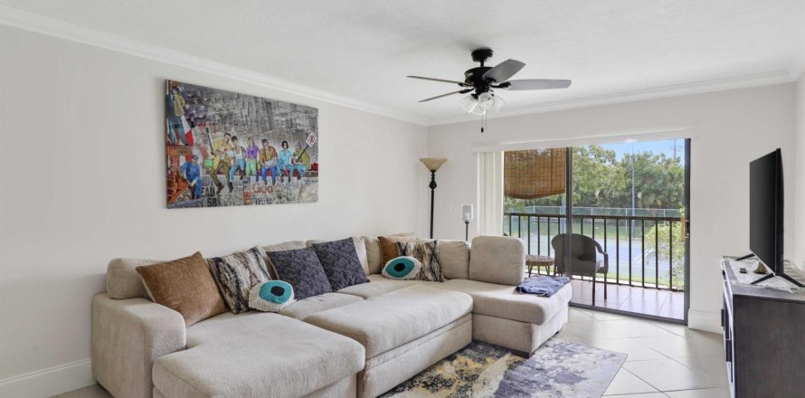 Condominio en Delray Beach, Florida, 3 dormitorios  № 2146930