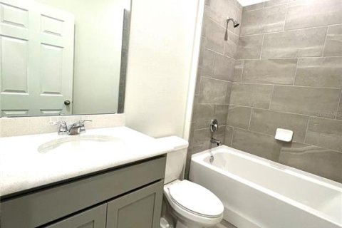 Casa en venta en Palm Coast, Florida, 4 dormitorios, 217.21 m2 № 2226524 - foto 14