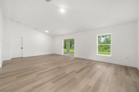 House in Sebring, Florida 4 bedrooms, 154.68 sq.m. № 2431570 - photo 16