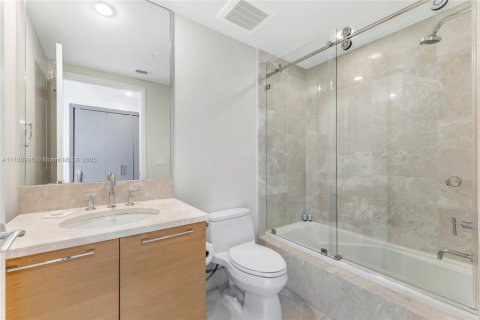 Condo in Sunny Isles Beach, Florida, 4 bedrooms  № 1700552 - photo 19