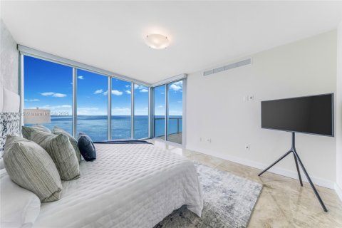 Condo in Sunny Isles Beach, Florida, 4 bedrooms  № 1700552 - photo 12